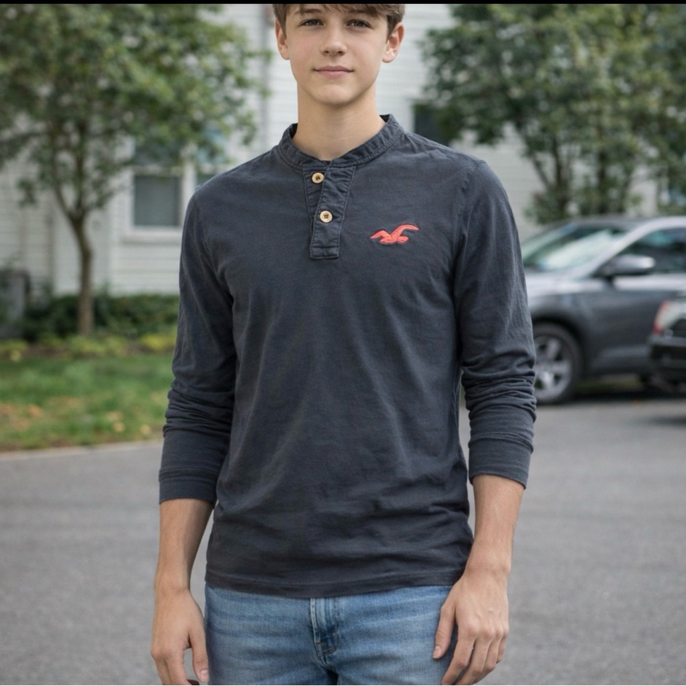 HOLLISTER NAVY BLUE 2 BUTTON HENLEY LONG SLEEVE SHIRT XL